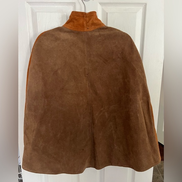 Unique Vintage 60s/70s Leather Suede Cape Poncho - Picture 3 of 4